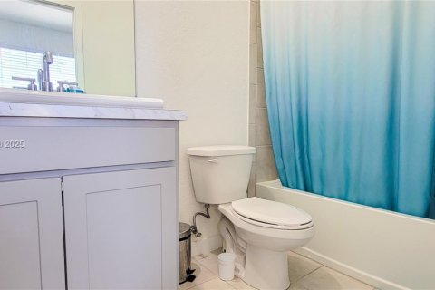 Touwnhouse à vendre à Florida City, Floride: 2 chambres, 112.23 m2 № 2015905 - photo 17