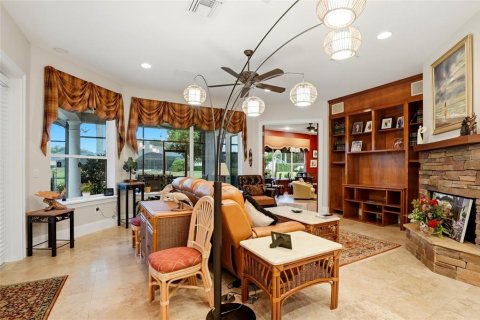 Casa en venta en Mount Dora, Florida, 3 dormitorios, 342.44 m2 № 2299390 - foto 3