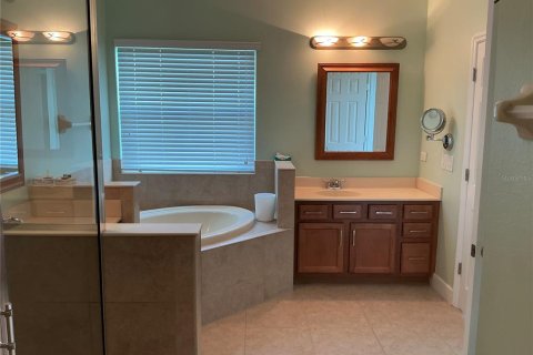 Townhouse in Seminole, Florida 3 bedrooms, 193.98 sq.m. № 2294715 - photo 19