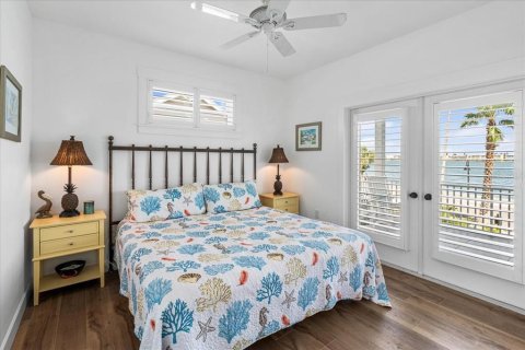 Casa en venta en Saint Pete Beach, Florida, 4 dormitorios, 275.36 m2 № 1899658 - foto 30