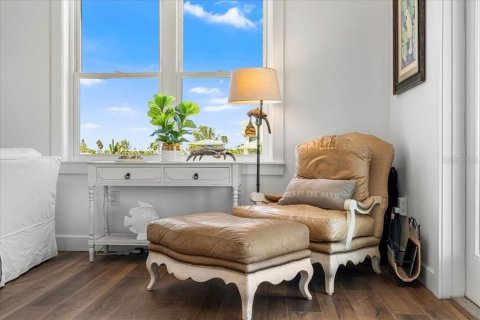 Casa en venta en Saint Pete Beach, Florida, 4 dormitorios, 275.36 m2 № 1899658 - foto 8