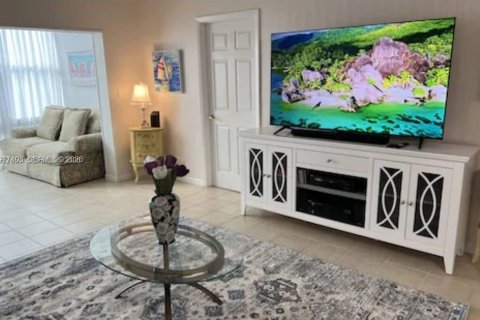 Condominio en venta en Lauderdale-by-the-Sea, Florida, 2 dormitorios, 92.9 m2 № 2044420 - foto 14