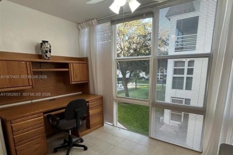 Condominio en venta en Lauderdale-by-the-Sea, Florida, 2 dormitorios, 92.9 m2 № 2044420 - foto 16