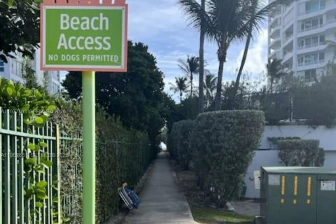 Condominio en venta en Lauderdale-by-the-Sea, Florida, 2 dormitorios, 92.9 m2 № 2044420 - foto 6