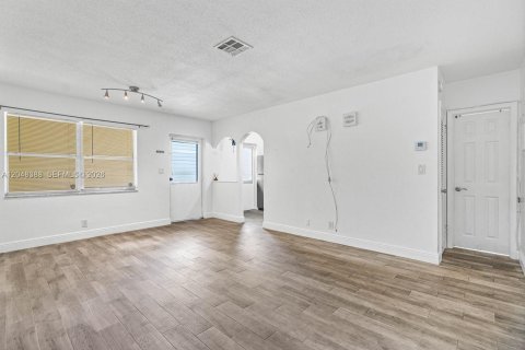 Condo in Boca Raton, Florida, 2 bedrooms  № 2246145 - photo 6