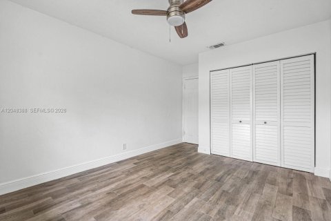 Condo in Boca Raton, Florida, 2 bedrooms  № 2246145 - photo 10