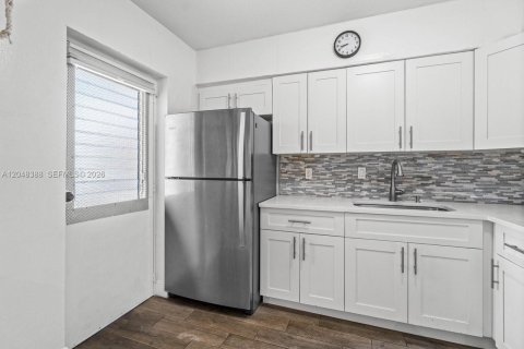 Condo in Boca Raton, Florida, 2 bedrooms  № 2246145 - photo 3