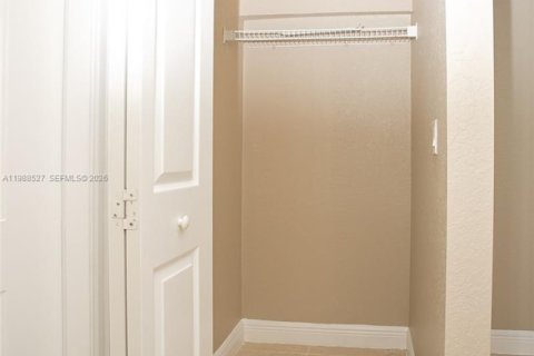 Adosado en alquiler en Miramar, Florida, 3 dormitorios, 151.24 m2 № 2050686 - foto 17