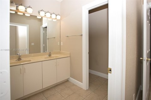 Adosado en alquiler en Miramar, Florida, 3 dormitorios, 151.24 m2 № 2050686 - foto 14