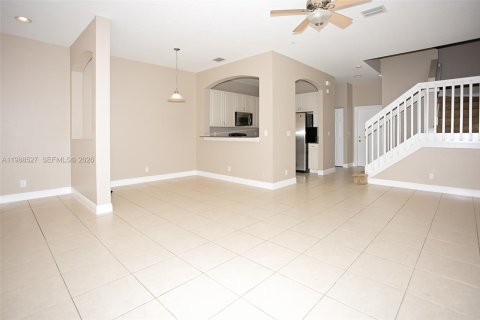 Adosado en alquiler en Miramar, Florida, 3 dormitorios, 151.24 m2 № 2050686 - foto 5