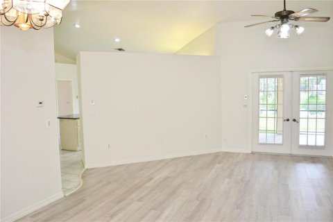 Casa en venta en Port Charlotte, Florida, 3 dormitorios, 192.31 m2 № 1911185 - foto 11