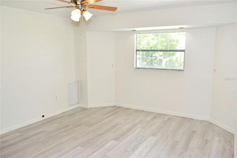 Casa en venta en Port Charlotte, Florida, 3 dormitorios, 192.31 m2 № 1911185 - foto 18