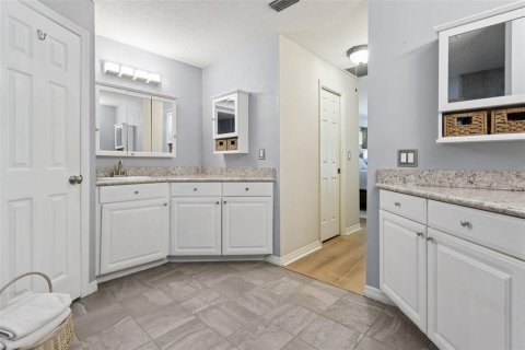 Casa en venta en Leesburg, Florida, 3 dormitorios, 229.38 m2 № 2320882 - foto 28
