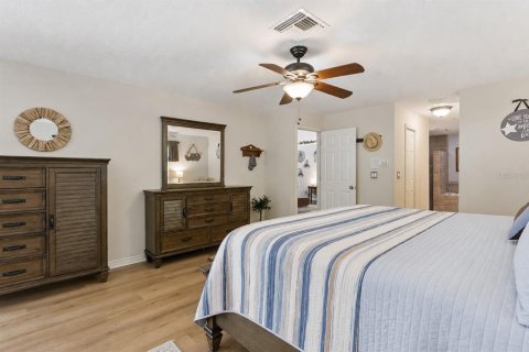 Casa en venta en Leesburg, Florida, 3 dormitorios, 229.38 m2 № 2320882 - foto 23