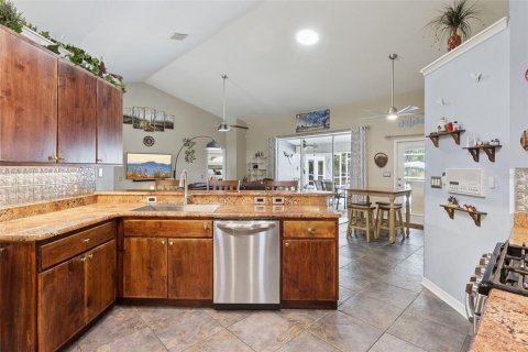 Casa en venta en Leesburg, Florida, 3 dormitorios, 229.38 m2 № 2320882 - foto 14