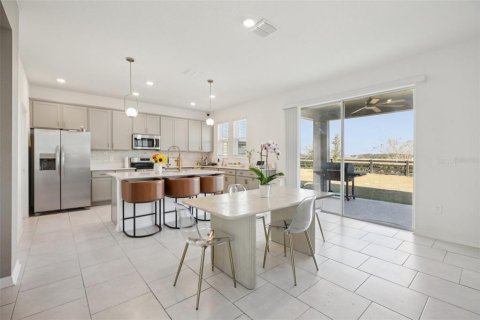 Casa en venta en Apopka, Florida, 4 dormitorios, 258.36 m2 № 2120682 - foto 18