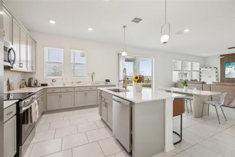Casa en venta en Apopka, Florida, 4 dormitorios, 258.36 m2 № 2120682 - foto 21