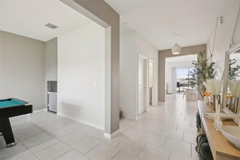 Casa en venta en Apopka, Florida, 4 dormitorios, 258.36 m2 № 2120682 - foto 11