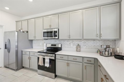 Casa en venta en Apopka, Florida, 4 dormitorios, 258.36 m2 № 2120682 - foto 24