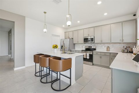 Casa en venta en Apopka, Florida, 4 dormitorios, 258.36 m2 № 2120682 - foto 20