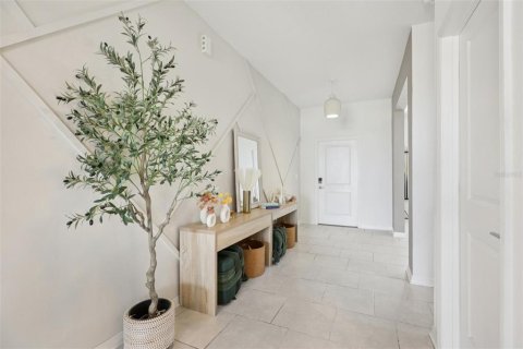 Casa en venta en Apopka, Florida, 4 dormitorios, 258.36 m2 № 2120682 - foto 10