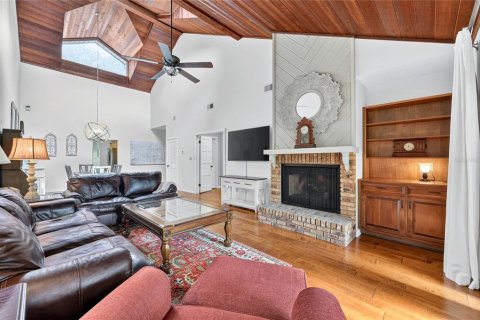 Touwnhouse à vendre à Ocala, Floride: 2 chambres, 205.96 m2 № 2413898 - photo 2