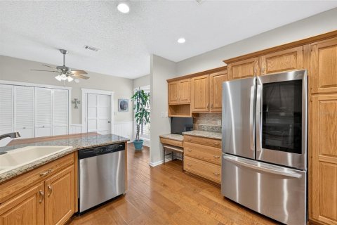 Touwnhouse à vendre à Ocala, Floride: 2 chambres, 205.96 m2 № 2413898 - photo 3