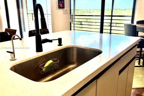 Copropriété à vendre à Lauderhill, Floride: 1 chambre, 106.74 m2 № 1691272 - photo 7