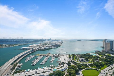Condo in Miami, Florida, 1 bedroom  № 1943882 - photo 22