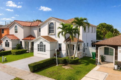 Villa ou maison à Miami, Floride 3 chambres, 148.27 m2 № 2068097