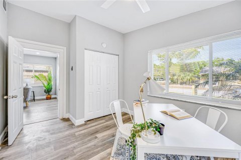 Casa en venta en Saint Petersburg, Florida, 4 dormitorios, 159.98 m2 № 1541796 - foto 19