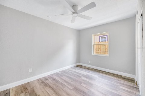 Casa en venta en Saint Petersburg, Florida, 4 dormitorios, 159.98 m2 № 1541796 - foto 13