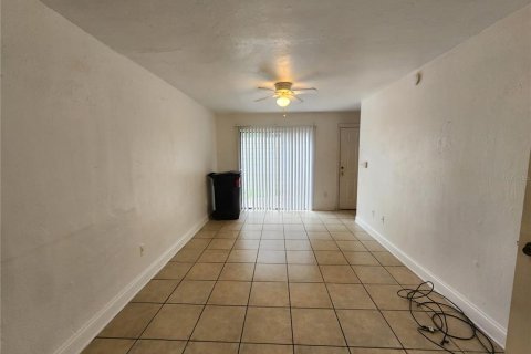 Appartement à louer à Gainesville, Floride: 2 chambres, 167.22 m2 № 1789332 - photo 17