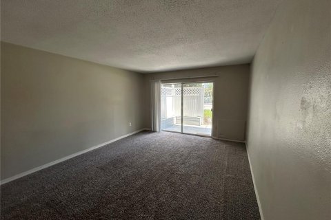 Condo in Winter Park, Florida, 2 bedrooms  № 2208749 - photo 7