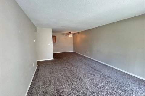 Condo in Winter Park, Florida, 2 bedrooms  № 2208749 - photo 6