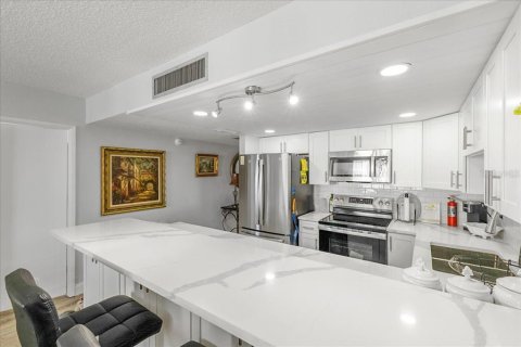 Copropriété à louer à Daytona Beach, Floride: 3 chambres, 135.45 m2 № 2101317 - photo 3