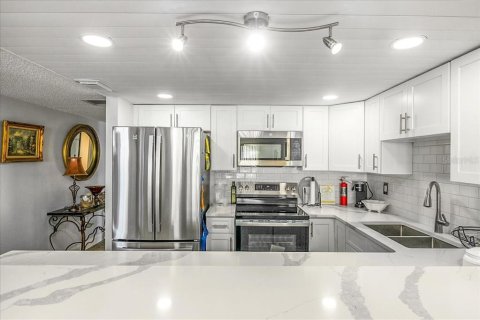 Copropriété à louer à Daytona Beach, Floride: 3 chambres, 135.45 m2 № 2101317 - photo 5