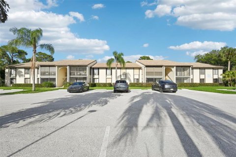 Condo à Palm City, Floride, 2 chambres  № 2101266