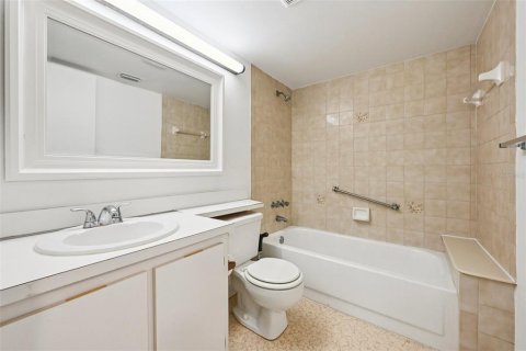 Copropriété à vendre à Palm City, Floride: 2 chambres, 103.21 m2 № 2101266 - photo 30