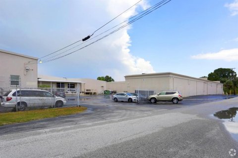 Immobilier commercial à Largo, Floride 232.26 m2 № 2228191
