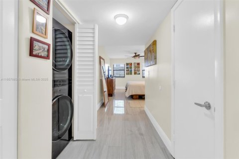 Condominio en venta en Hollywood, Florida, 2 dormitorios, 145.86 m2 № 1360227 - foto 25