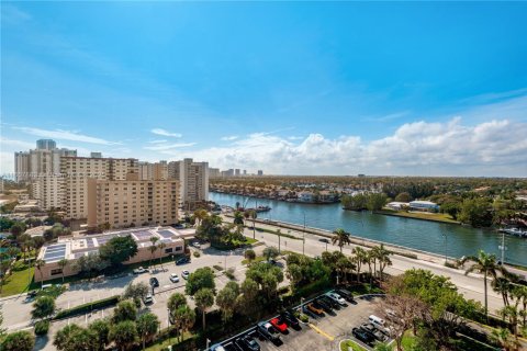 Condominio en venta en Hollywood, Florida, 2 dormitorios, 145.86 m2 № 1360227 - foto 3