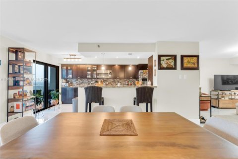 Condominio en venta en Hollywood, Florida, 2 dormitorios, 145.86 m2 № 1360227 - foto 14