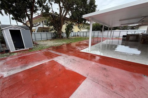 Villa ou maison à vendre à Pembroke Pines, Floride: 2 chambres, 85.47 m2 № 2024822 - photo 13