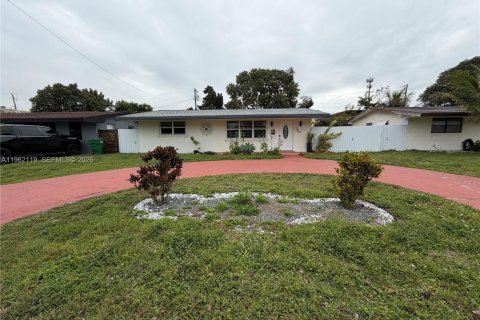 Villa ou maison à Pembroke Pines, Floride 2 chambres, 85.47 m2 № 2024822