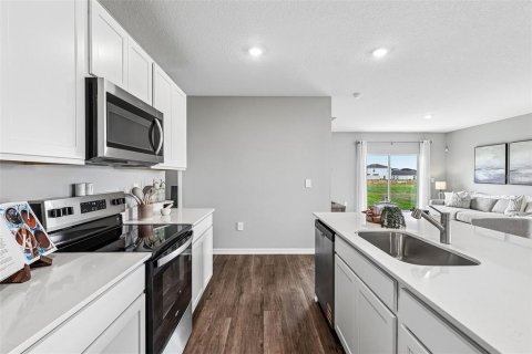 Villa ou maison à vendre à Haines City, Floride: 5 chambres, 227.33 m2 № 2216771 - photo 12
