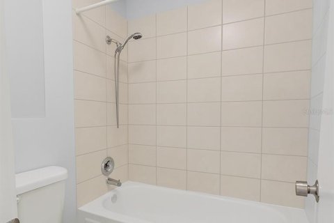 Купить кондоминиум в Орландо, Флорида 4 комнаты, 80.55м2, № 1916864 - фото 11