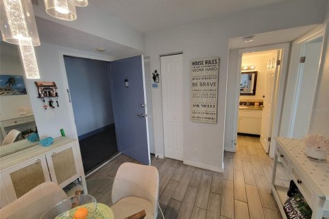 Condominio en alquiler en Bradenton, Florida, 2 dormitorios, 87.33 m2 № 2284199 - foto 12