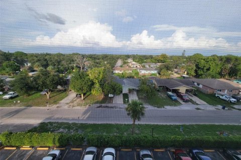 Condominio en alquiler en Bradenton, Florida, 2 dormitorios, 87.33 m2 № 2284199 - foto 28