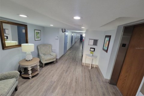 Condominio en alquiler en Bradenton, Florida, 2 dormitorios, 87.33 m2 № 2284199 - foto 9